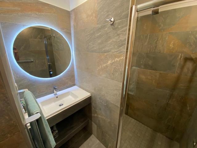 Villas Valinco San Martinu Corse Du Sud - Vue Et Proche Mer - Piscines-7 Chambres オルムト エクステリア 写真